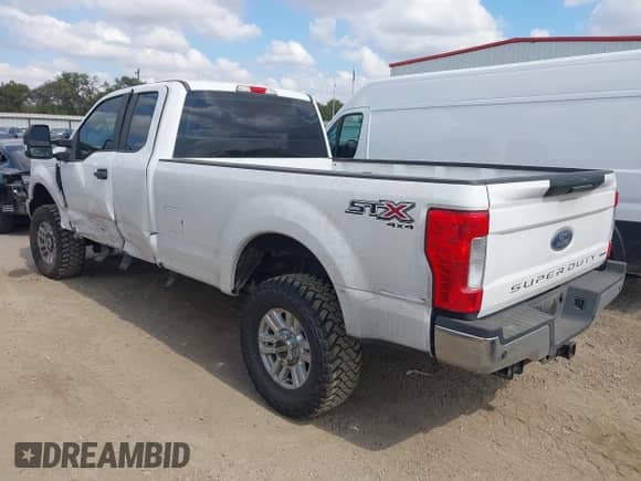 2019 Ford F-250 XL с VIN 1FD7X2B63KEC55900, выставлен на аукционе IAAI как лот 43393148 с пробегом 193 310 миль миль и . История ставок и продаж доступна на DreamBid. Изображение 3.