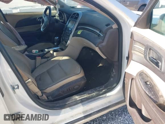 2014 Chevrolet Malibu LTZ with VIN 1G11H5SL4EF155987, listed as a IAAI auction lot 43360908 with 181,331 mi miles and . Bid and sale history available at DreamBid. Image 5.