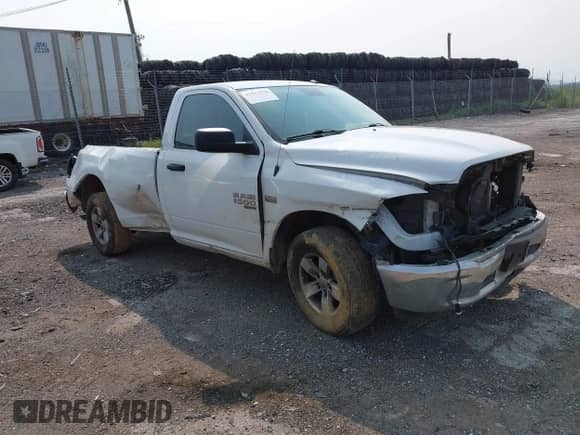 2019 Ram 1500 Tradesman z VIN 3C6JR6DT8KG537254, wystawiony jako IAAI lot #42417518 z przebiegiem 113 491 mil mil oraz . Historia ofert i sprzedaży dostępna na DreamBid. Obrazek 1.