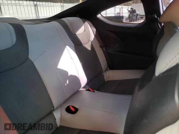 2013 Hyundai Genesis Coupe 2.0T с VIN KMHHT6KD1DU106979, выставлен на аукционе Copart как лот 81359094 с пробегом 97 975 миль миль и Списание • Salvage title. История ставок и продаж доступна на DreamBid. Изображение 10.