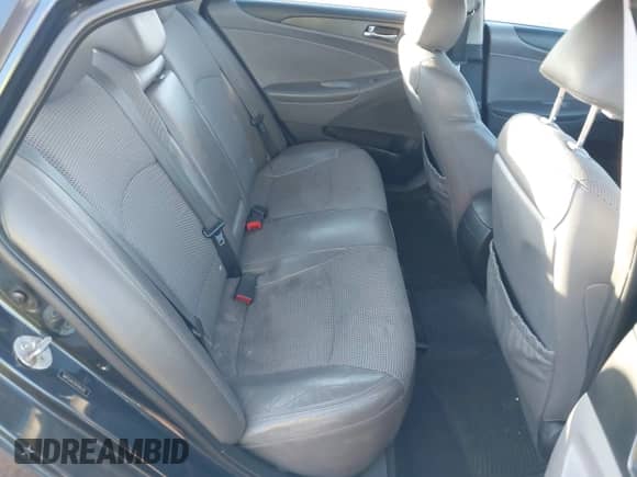 2012 Hyundai Sonata SE z VIN 5NPEC4AC3CH500335, wystawiony jako IAAI lot #43528547 z przebiegiem 92 763 mil mil oraz . Historia ofert i sprzedaży dostępna na DreamBid. Obrazek 8.