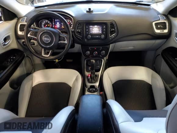 2018 Jeep Compass Latitude with VIN 3C4NJDBBXJT413086, listed as a Copart auction lot 62756545 with 110,304 mi miles and Non repairable. Bid and sale history available at DreamBid. Image 8.