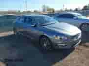 2018 Volvo S60 Inscription с VIN LYV402HK6JB172041, выставлен на аукционе IAAI как лот 43421663 с пробегом 51 239 миль миль и . История ставок и продаж доступна на DreamBid. Изображение 1.