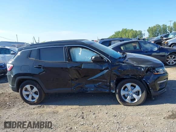 2019 Jeep Compass Latitude с VIN 3C4NJDBBXKT734515, выставлен на аукционе IAAI как лот 43223085 с пробегом 33 427 миль миль и . История ставок и продаж доступна на DreamBid. Изображение 13.
