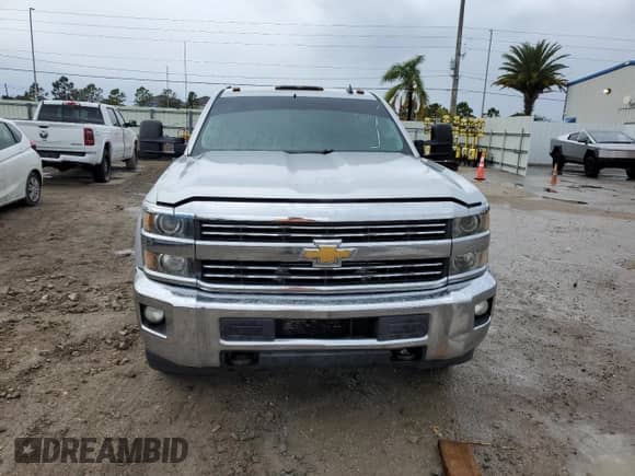 2015 Chevrolet Silverado 3500HD LT с VIN 1GC4KZC83FF117711, выставлен на аукционе Copart как лот 79231494 с пробегом 274 805 миль миль и Чистый • Clean title. История ставок и продаж доступна на DreamBid. Изображение 5.
