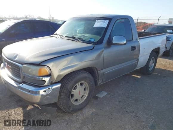 2001 GMC Sierra 1500 SL z VIN 1GTEC14V81Z333066, wystawiony jako IAAI lot #41959464 z przebiegiem 417 637 mil mil oraz . Historia ofert i sprzedaży dostępna na DreamBid. Obrazek 2.