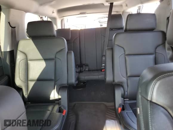 2020 Chevrolet Suburban Premier z VIN 1GNSCJKC0LR235924, wystawiony jako Copart lot #67386674 z przebiegiem Nie podano mil oraz Szkoda całkowita • Salvage title. Historia ofert i sprzedaży dostępna na DreamBid. Obrazek 10.