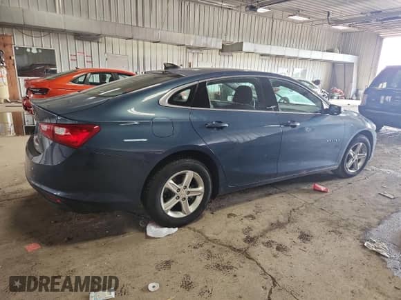 2024 Chevrolet Malibu LS z VIN 1G1ZC5ST6RF242524, wystawiony jako Copart lot #70924215 z przebiegiem Nie podano mil oraz Szkoda całkowita • Salvage title. Historia ofert i sprzedaży dostępna na DreamBid. Obrazek 3.