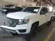 2019 Chevrolet Colorado 2WD Work Truck z VIN 1GCHSBEN7K1158829, wystawiony jako IAAI lot #40285519 z przebiegiem 71 550 mil mil oraz . Historia ofert i sprzedaży dostępna na DreamBid. Obrazek 2.
