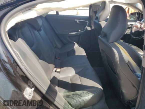 2017 Volvo S60 Dynamic с VIN YV140MTL4H2427058, выставлен на аукционе Copart как лот 80068885 с пробегом 79 991 миль миль и Списание • Salvage title. История ставок и продаж доступна на DreamBid. Изображение 10.