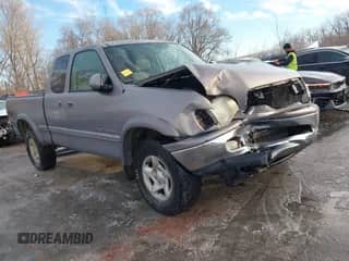 2001 Toyota Tundra Limited z VIN 5TBBT48151S168728, wystawiony jako IAAI lot #41435746 z przebiegiem 419 531 mil mil oraz . Historia ofert i sprzedaży dostępna na DreamBid. Obrazek 1.