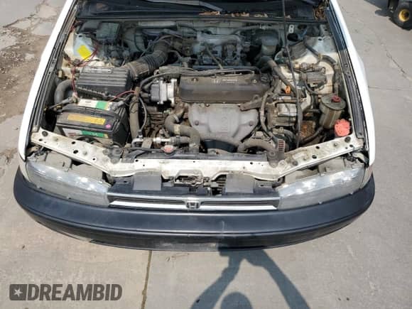 1993 Honda Accord с VIN JHMCB7640PC048499, выставлен на аукционе Copart как лот 41979215 с пробегом 280 886 миль миль и На запчасти • Non repairable. История ставок и продаж доступна на DreamBid. Изображение 22.