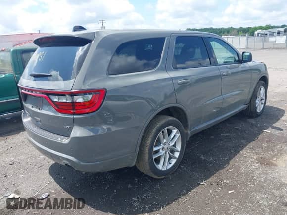 2025 Dodge Durango GT with VIN 1C4RDJDG4SC535889, listed as a IAAI auction lot 42420731 with 2,572 mi miles and . Bid and sale history available at DreamBid. Image 4.