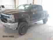 2016 Chevrolet Silverado 1500 LT z VIN 1GCVKREC9GZ180043, wystawiony jako IAAI lot #43029351 z przebiegiem 180 655 mil mil oraz . Historia ofert i sprzedaży dostępna na DreamBid. Obrazek 2.