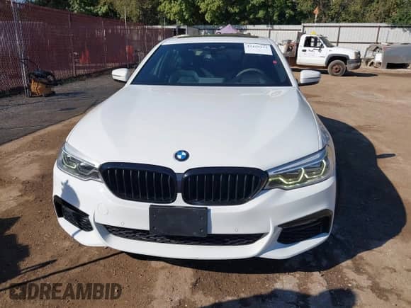 2018 BMW 5 Series 530i с VIN WBAJA5C56JWA35839, выставлен на аукционе IAAI как лот 43429273 с пробегом 124 100 миль миль и . История ставок и продаж доступна на DreamBid. Изображение 6.