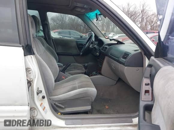 2002 Subaru Forester S with VIN JF1SF65652G736620, listed as a IAAI auction lot 41220962 with 260,411 mi miles and . Bid and sale history available at DreamBid. Image 5.