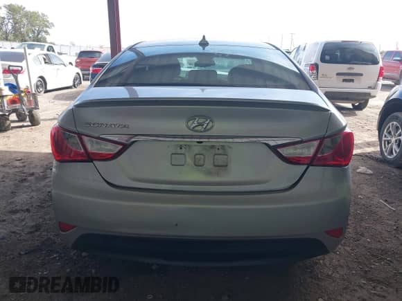 2015 Hyundai Sonata Limited z VIN KMHEC4A49FA137569, wystawiony jako IAAI lot #43418501 z przebiegiem 170 045 mil mil oraz . Historia ofert i sprzedaży dostępna na DreamBid. Obrazek 16.