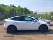 2023 Tesla Model Y Long Range с VIN 7SAYGAEE5PF708297, выставлен на аукционе IAAI как лот 42927362 с пробегом 27 230 миль миль и . История ставок и продаж доступна на DreamBid. Изображение 12.