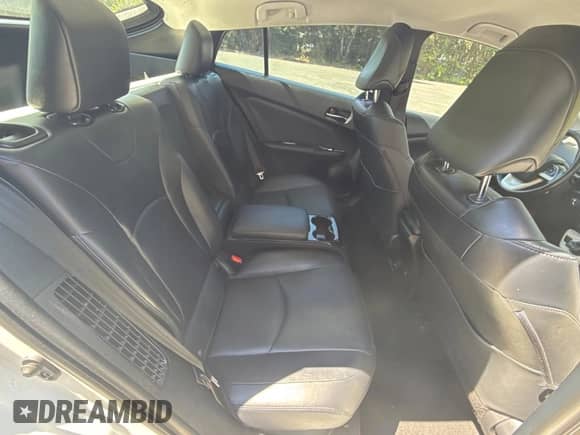 2018 Toyota Prius Plus z VIN JTDKARFP6J3073923, wystawiony jako Copart lot #68948185 z przebiegiem 119 620 mil mil oraz Szkoda całkowita • Salvage title. Historia ofert i sprzedaży dostępna na DreamBid. Obrazek 6.