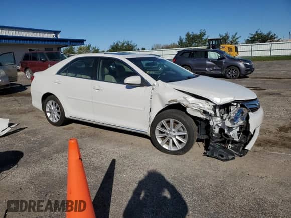 2014 Toyota Camry SE Sport с VIN 4T1BF1FK3EU412849, выставлен на аукционе Copart как лот 82575355 с пробегом 65 632 миль миль и Чистый • Clean title. История ставок и продаж доступна на DreamBid. Изображение 4.