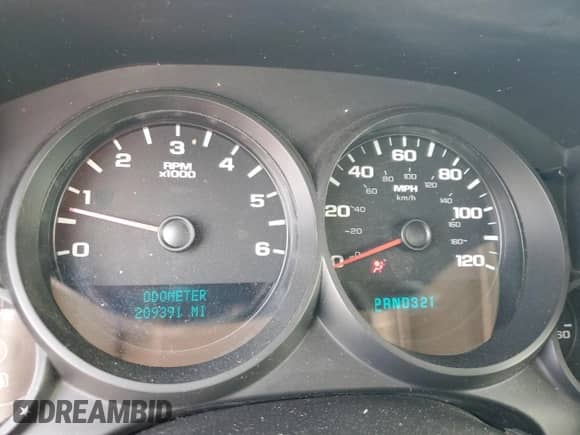 2007 GMC Sierra 1500 SLE1 with VIN 2GTEC19C271620380, listed as a Copart auction lot 60487735 with 209,391 mi miles and Salvage title. Bid and sale history available at DreamBid. Image 9.
