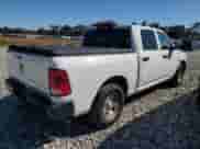 2020 Ram 1500 Tradesman z VIN 3C6RR6KT6LG219088, wystawiony jako Copart lot #85924335 z przebiegiem 113 686 mil mil oraz Czysty tytuł • Clean title. Historia ofert i sprzedaży dostępna na DreamBid. Obrazek 3.