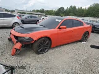 2019 Dodge Charger Scat Pack с VIN 2C3CDXGJXKH558479, выставлен на аукционе Copart как лот 82067615 с пробегом 106 250 миль миль и Списание • Salvage title. История ставок и продаж доступна на DreamBid. Изображение 1.