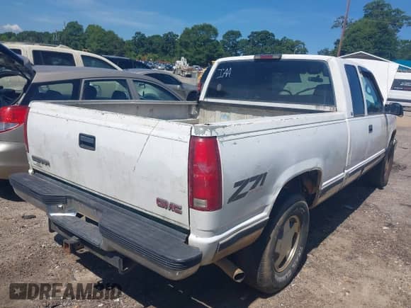 1998 GMC Sierra 1500 с VIN 2GTEK19R3W1524408, выставлен на аукционе IAAI как лот 42818740 с пробегом 300 687 миль миль и . История ставок и продаж доступна на DreamBid. Изображение 4.