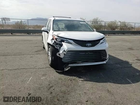 2024 Toyota Sienna Platinum с VIN 5TDERKECXRS215390, выставлен на аукционе Copart как лот 70778605 с пробегом 15 457 миль миль и Списание • Salvage title. История ставок и продаж доступна на DreamBid. Изображение 14.
