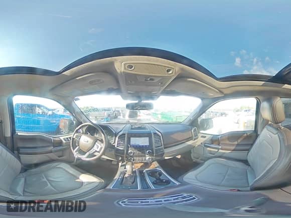 2019 Ford F-150 Limited с VIN 1FTEW1EG6KFA13206, выставлен на аукционе Copart как лот 83975455 с пробегом 180 126 миль миль и Чистый • Clean title. История ставок и продаж доступна на DreamBid. Изображение 14.