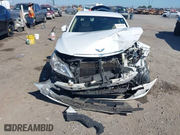 2011 Hyundai Genesis с VIN KMHGC4DE8BU140422, выставлен на аукционе IAAI как лот 43328586 с пробегом 157 134 миль миль и . История ставок и продаж доступна на DreamBid. Изображение 6.