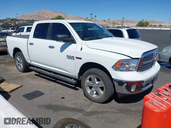 2017 Ram 1500 Big Horn z VIN 1C6RR7LM6HS874316, wystawiony jako IAAI lot #42991287 z przebiegiem 128 779 mil mil oraz . Historia ofert i sprzedaży dostępna na DreamBid. Obrazek 1.