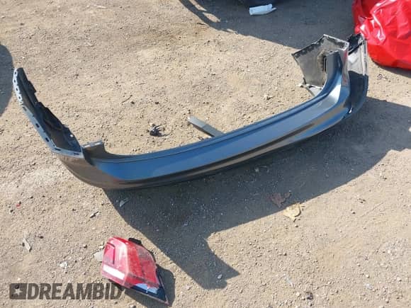 2021 Volkswagen Tiguan S z VIN 3VV0B7AX3MM038342, wystawiony jako IAAI lot #42545665 z przebiegiem 66 809 mil mil oraz . Historia ofert i sprzedaży dostępna na DreamBid. Obrazek 12.