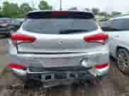 2017 Hyundai Tucson Sport z VIN KM8J3CA20HU539067, wystawiony jako IAAI lot #42476303 z przebiegiem 81 334 mil mil oraz . Historia ofert i sprzedaży dostępna na DreamBid. Obrazek 16.