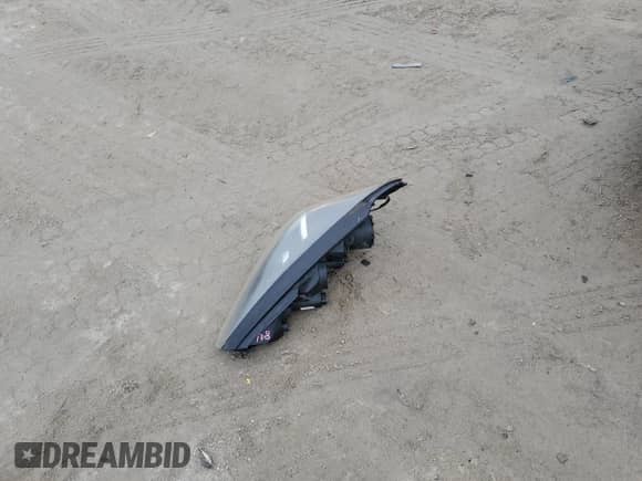 2008 Hyundai Tiburon GS with VIN KMHHM66D68U265820, listed as a Copart auction lot 47998505 with 90,751 mi miles and Clean title. Bid and sale history available at DreamBid. Image 12.