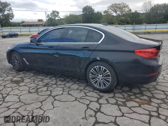 2019 BMW 5 Series 530i с VIN WBAJA5C52KWW09769, выставлен на аукционе Copart как лот 81791225 с пробегом 69 621 миль миль и Списание • Salvage title. История ставок и продаж доступна на DreamBid. Изображение 2.