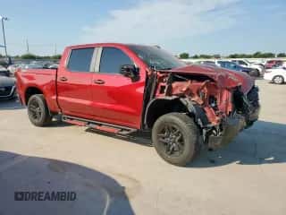 2021 Chevrolet Silverado 1500 Custom Trail Boss z VIN 1GCPYCELXMZ311559, wystawiony jako Copart lot #68167345 z przebiegiem 61 762 mil mil oraz Szkoda całkowita • Salvage title. Historia ofert i sprzedaży dostępna na DreamBid. Obrazek 4.