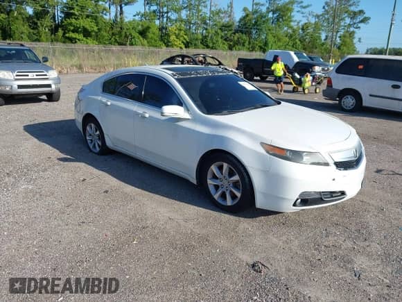 2013 Acura TL с VIN 19UUA8F21DA016926, выставлен на аукционе IAAI как лот 42576107 с пробегом 170 073 миль миль и . История ставок и продаж доступна на DreamBid. Изображение 1.