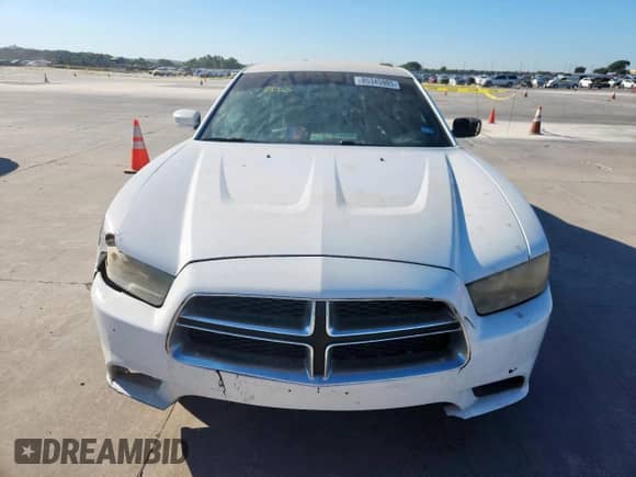 2014 Dodge Charger SE with VIN 2C3CDXBG2EH245488, listed as a Copart auction lot 85345985 with 195,039 mi miles and Clean title. Bid and sale history available at DreamBid. Image 5.
