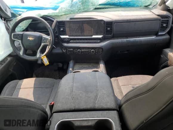 2024 Chevrolet Silverado 3500HD LTZ z VIN 1GC4YUEYXRF368678, wystawiony jako Copart lot #66715254 z przebiegiem Nie podano mil oraz Szkoda całkowita • Salvage title. Historia ofert i sprzedaży dostępna na DreamBid. Obrazek 8.