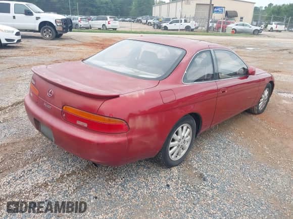 1992 Lexus SC 400 z VIN JT8UZ30C6N0013473, wystawiony jako IAAI lot #42962434 z przebiegiem 159 989 mil mil oraz . Historia ofert i sprzedaży dostępna na DreamBid. Obrazek 4.