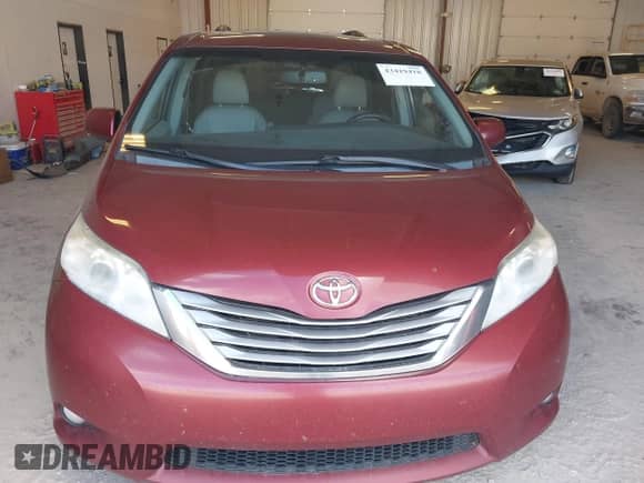 2015 Toyota Sienna Limited with VIN 5TDDK3DC8FS123942, listed as a IAAI auction lot 43419418 with 253,218 mi miles and . Bid and sale history available at DreamBid. Image 12.