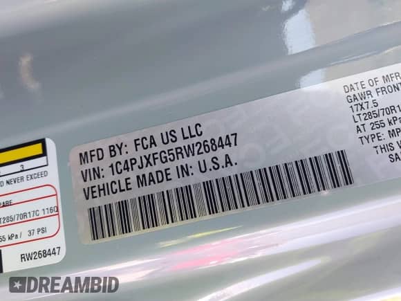 2024 Jeep Wrangler Rubicon z VIN 1C4PJXFG5RW268447, wystawiony jako IAAI lot #41887497 z przebiegiem 3 005 mil mil oraz . Historia ofert i sprzedaży dostępna na DreamBid. Obrazek 9.