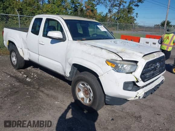 2016 Toyota Tacoma SR with VIN 5TFRX5GN4GX058969, listed as a IAAI auction lot 43590771 with 237,437 mi miles and . Bid and sale history available at DreamBid. Image 1.
