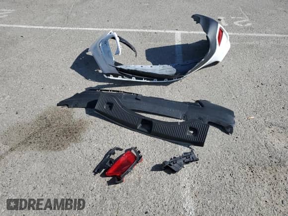 2021 Chevrolet Trax LT с VIN KL7CJPSM4MB367882, выставлен на аукционе Copart как лот 63801435 с пробегом 21 698 миль миль и Списание • Salvage title. История ставок и продаж доступна на DreamBid. Изображение 13.