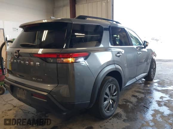 2022 Nissan Pathfinder SV с VIN 5N1DR3BC3NC213705, выставлен на аукционе IAAI как лот 42087279 с пробегом 73 144 миль миль и . История ставок и продаж доступна на DreamBid. Изображение 4.