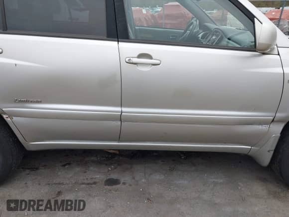 2007 Toyota Highlander w/3rd Row z VIN JTEEW21A970035164, wystawiony jako IAAI lot #43518838 z przebiegiem 211 401 mil mil oraz . Historia ofert i sprzedaży dostępna na DreamBid. Obrazek 13.