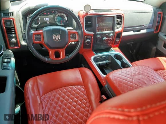 2016 Ram 1500 Big Horn z VIN 1C6RR6LM9GS174797, wystawiony jako Copart lot #57069465 z przebiegiem 218 972 mil mil oraz Czysty tytuł • Clean title. Historia ofert i sprzedaży dostępna na DreamBid. Obrazek 8.