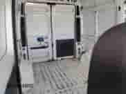 2018 Ram ProMaster Cargo z VIN 3C6TRVCG7JE112724, wystawiony jako Copart lot #62496845 z przebiegiem 167 188 mil mil oraz Czysty tytuł • Clean title. Historia ofert i sprzedaży dostępna na DreamBid. Obrazek 10.