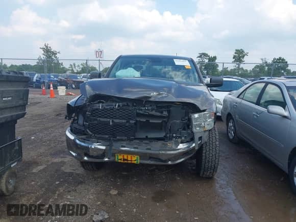 2019 Ram 1500 Big Horn z VIN 1C6RR7TT6KS662594, wystawiony jako IAAI lot #42984847 z przebiegiem 50 813 mil mil oraz . Historia ofert i sprzedaży dostępna na DreamBid. Obrazek 13.